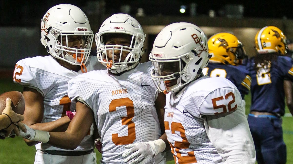 Stepp's 10 Thoughts from Week 8 of the TXHSFB Season: Heavy hearts at Arlington Bowie