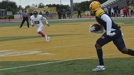 No. 4 Tarleton extends regular season winning streak to 17 with wire-to-wire win over No. 20 TAMUC