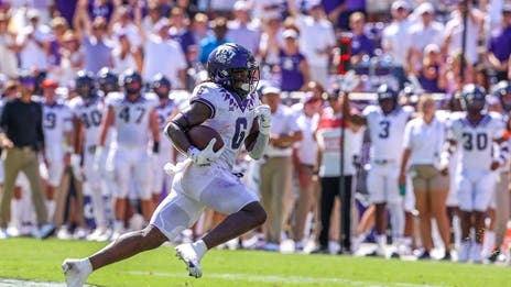 Craven's Wagers: Viewing information, gambling lines for Week 11 contests