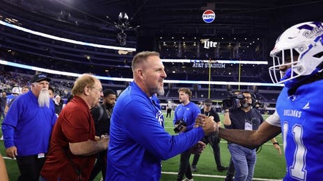 Curse Broken: Yoakum Brings Head Coach Bo Robinson First State Title