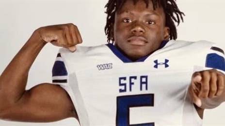 A Superstar Who Happens To Be Deaf: Jarvis Anderson sets state track record, heads to SFA with a bigger purpose