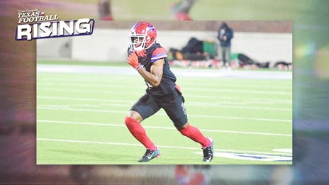 Back on the Market: Three Programs to Watch in No. 1 WR Dakorien Moore's Recruitment