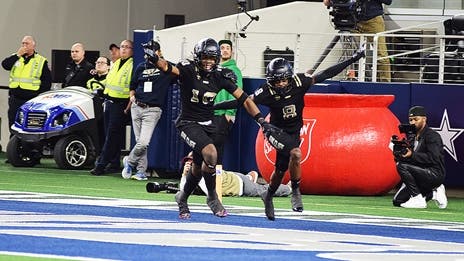 South Oak Cliff returns to mountaintop behind toughness, resolve