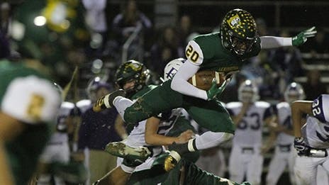 Lexington wears down Shiner 35-21 in pre-district finale