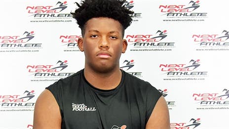 Solid Offseason Could Benefit Morton Ranch OL Aaron Session