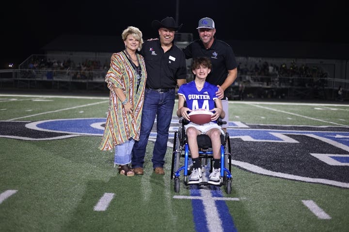 Congratulations to Bryce Biros of Gunter High School on being named one of five Unsung Hero Award Recipients of 2024!