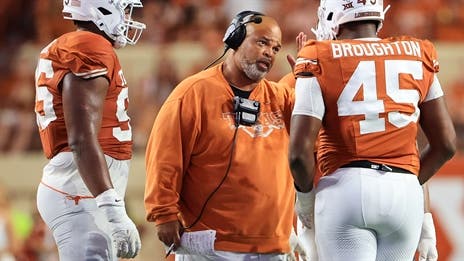 LSU hires Texas defensive line coach Bo Davis