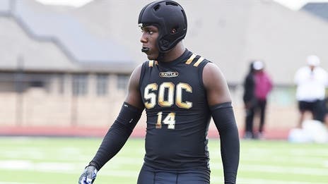 South Oak Cliff 2025 LB Jayden Shelton Closing in on Double-Digit Offers