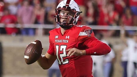 Reports: Tech's Tyler Shough needs surgery with broken fibula