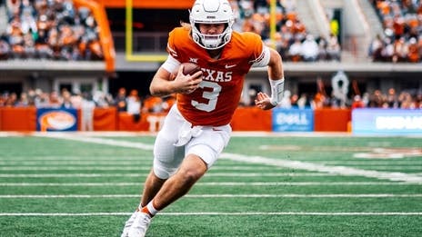 Quinn Ewers to start at quarterback for Texas against TCU in Week 11