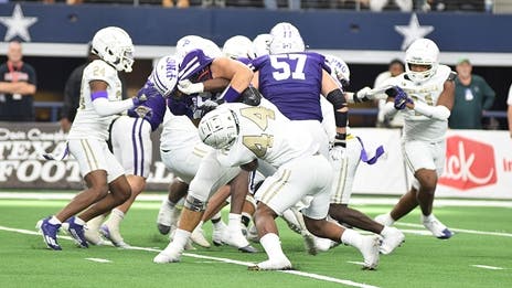 Port Neches-Groves wins first state title since 1975, spoils SOC's three-peat bid