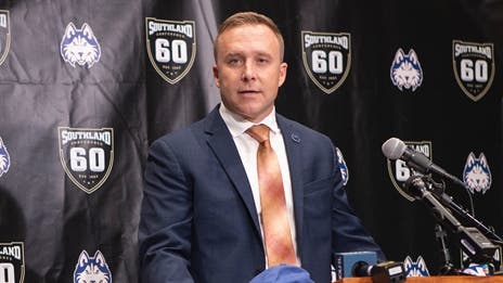 Braxton Harris to leave Houston Christian, become head coach at Campbell