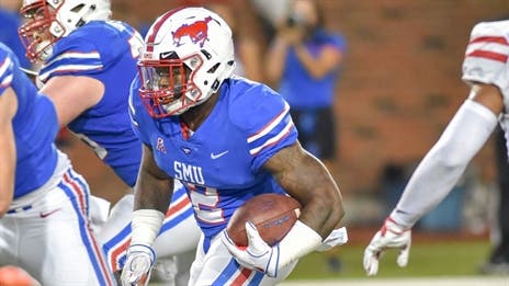 SMU 62, UConn 50: Mustangs inch closer to bowl berth