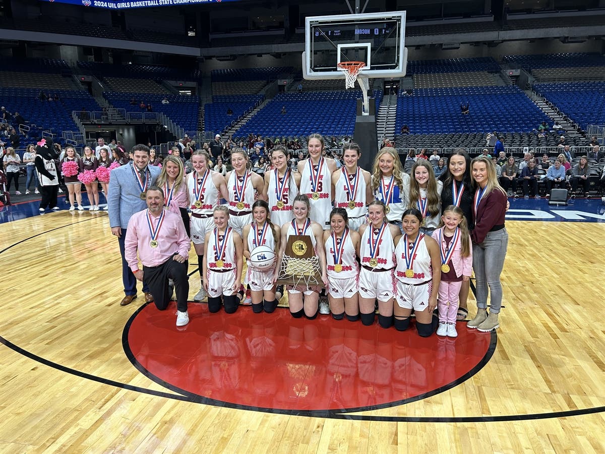 New Face, Same Dynasty: Kara Nixon etches name into Martin's Mill lore with state championship buzzer beater