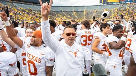 10 CFB Things: Texas, Texas State stand atop Lone Star State