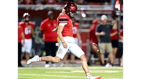 How Top Kicking Prospect Uses Personal Website To Maximize Exposure