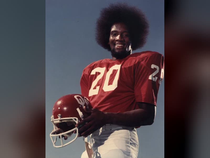 Billy Sims
