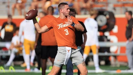 Quinn Ewers Announces Return to Texas for 2024 Season