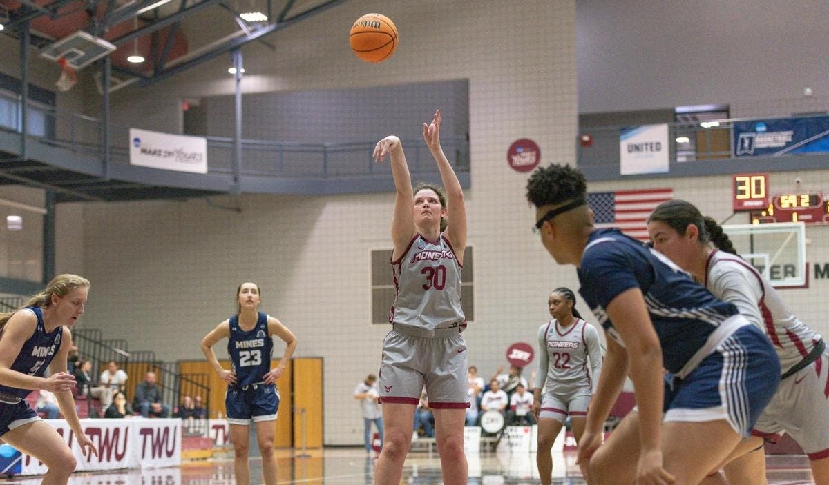 TWU, UT Tyler to meet in Sweet 16