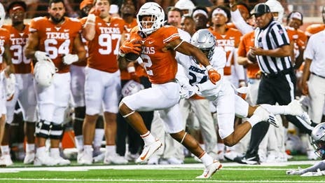Roschon Johnson thriving in versatile role for the Longhorns