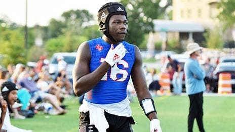 This Week in Recruiting: Seven Arkansas decommits, Longhorns recruiting news dominate weekly headlines