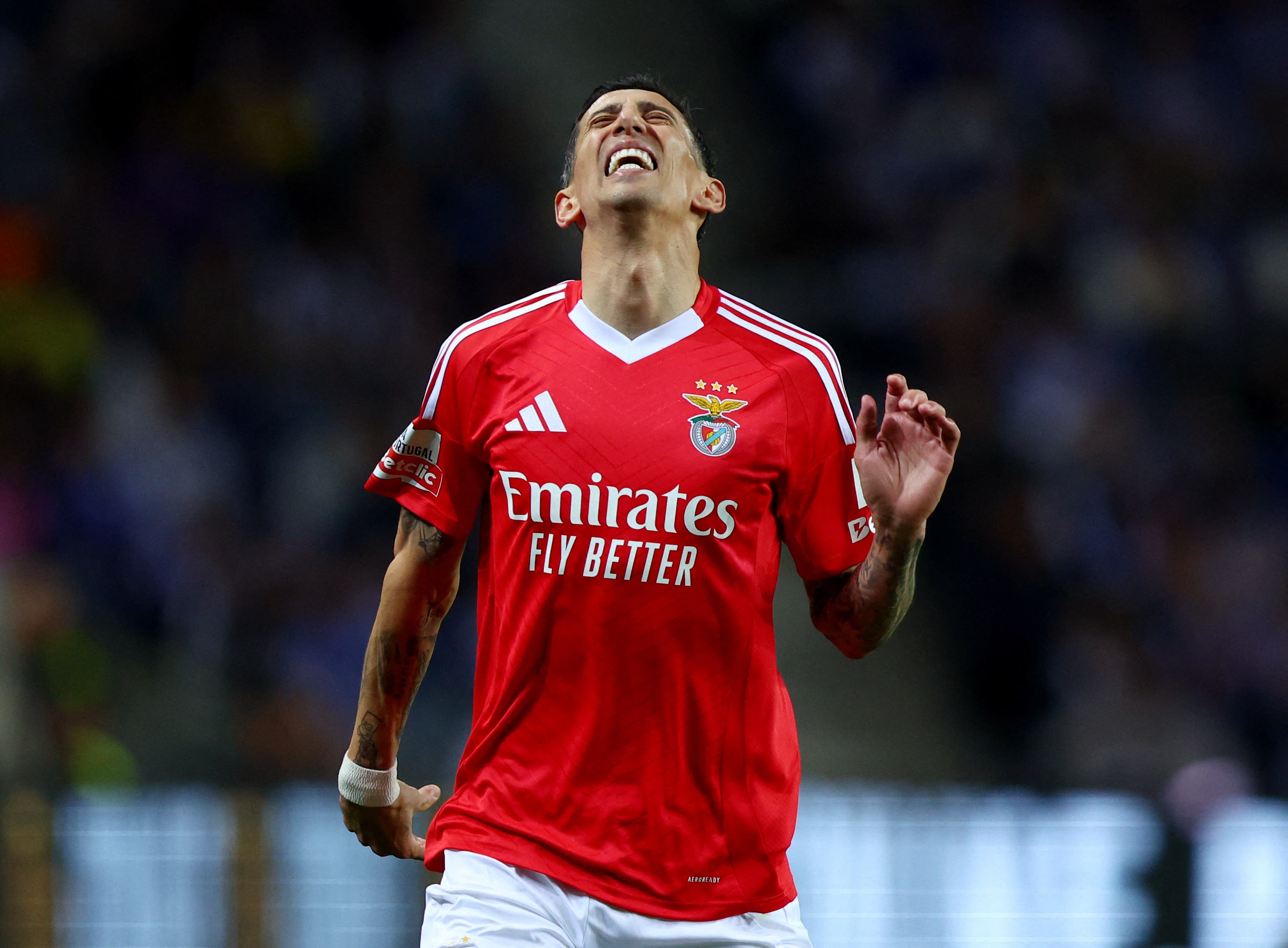 Soccer Football - Primeira Liga - FC Porto v Benfica - Estadio do Dragao, Porto, Portugal - April 6, 2025 Benfica's Angel Di Maria reacts REUTERS/Pedro Nunes
