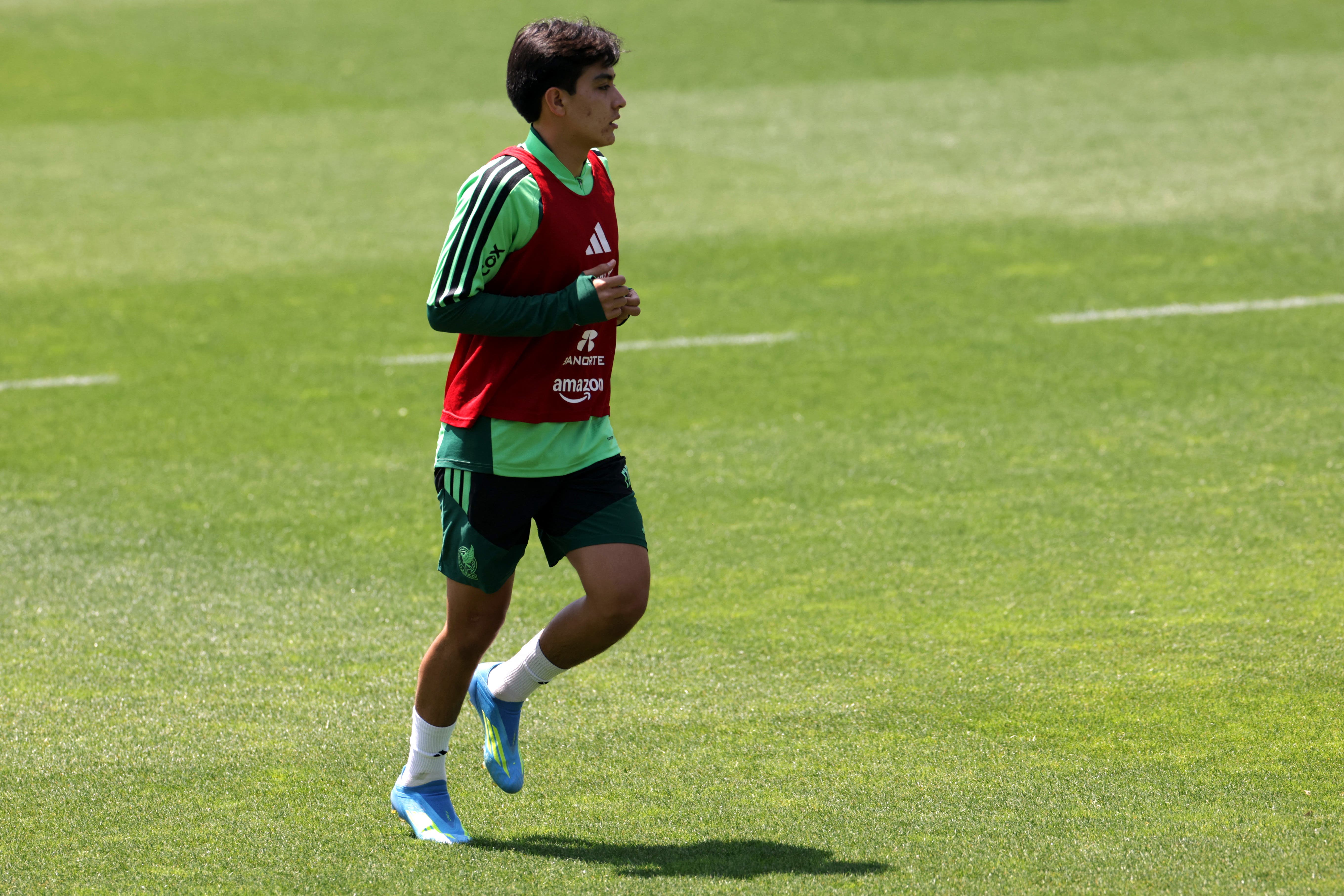 Soccer Football - International Friendly - Mexico Training - Mexico City, Mexico - May 20, 2026 Mexico's Gilberto Mora during training REUTERS/Henry Romero