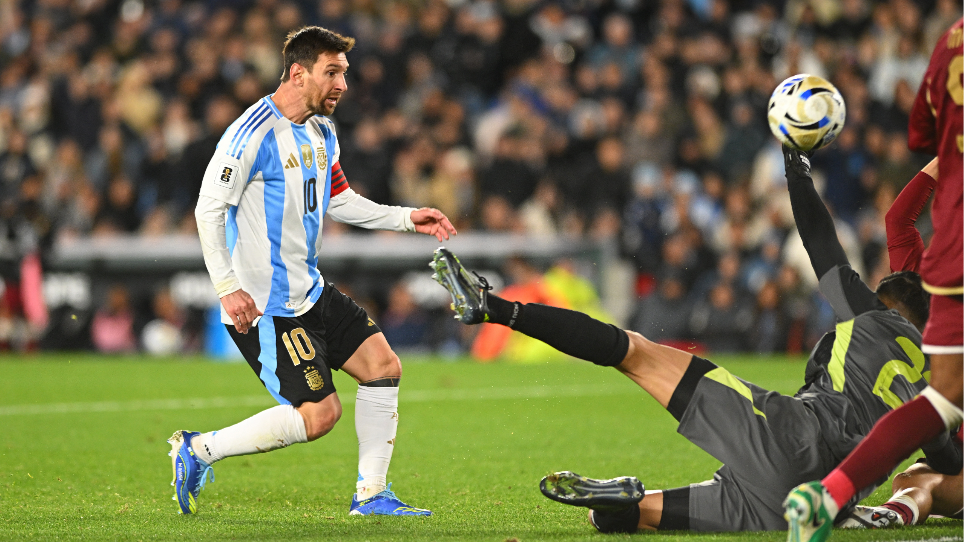 Lionel Messi during the match between Argentina and Venezuela for the Conmebol Qualifiers for the World Cup.