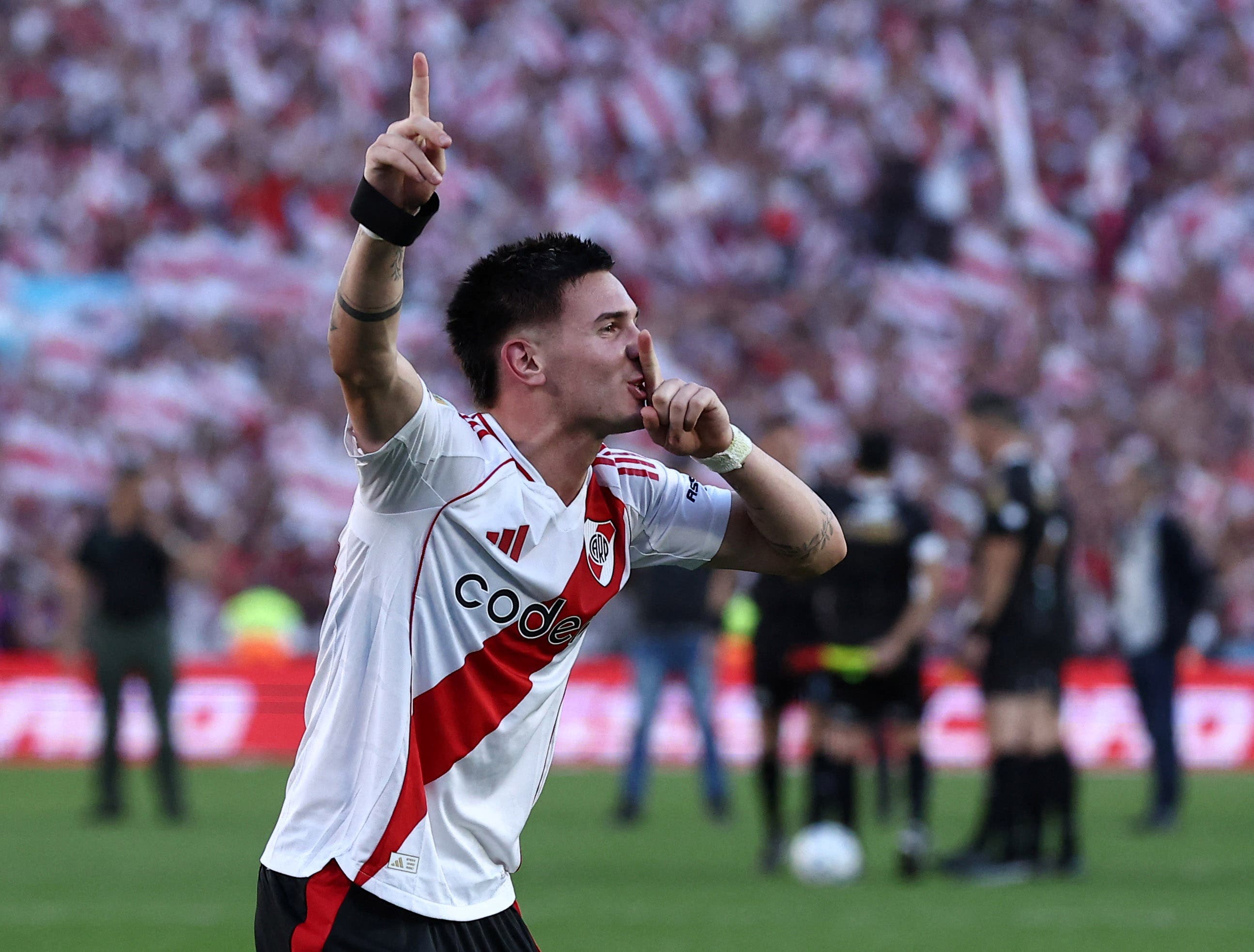 Soccer Football - Argentine Primera Division - River Plate v Boca Juniors - Estadio Mas Monumental, Buenos Aires, Argentina - April 27, 2025 River Plate's Franco Mastantuono celebrates after the match REUTERS/Agustin Marcarian