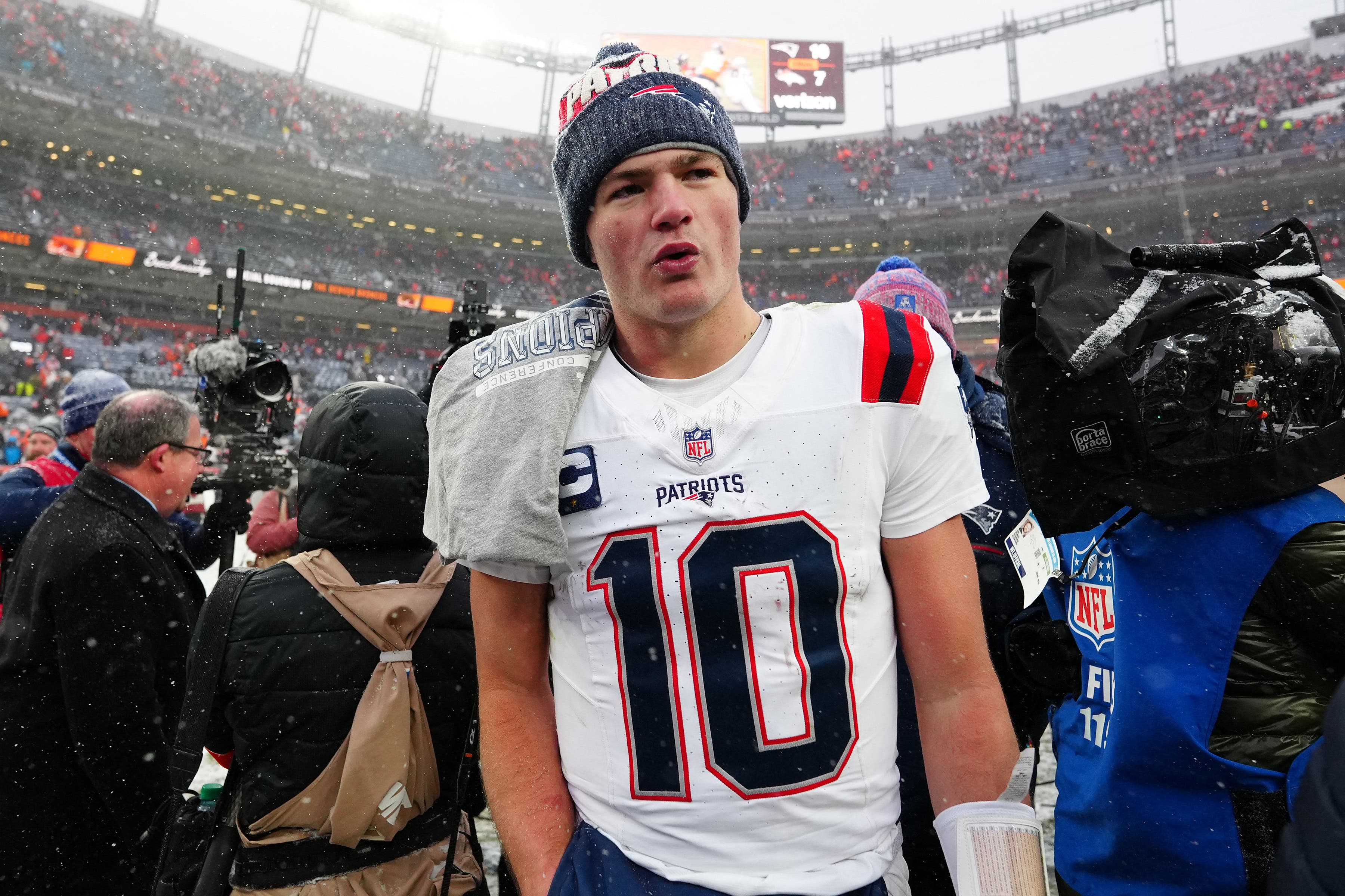 Jan 25, 2026; Denver, CO, USA; New England Patriots quarterback Drake Maye (10) reacts after defeating the Denver Broncos in the 2026 AFC Championship Game at Empower Field at Mile High. Mandatory Credit: Ron Chenoy-Imagn Images