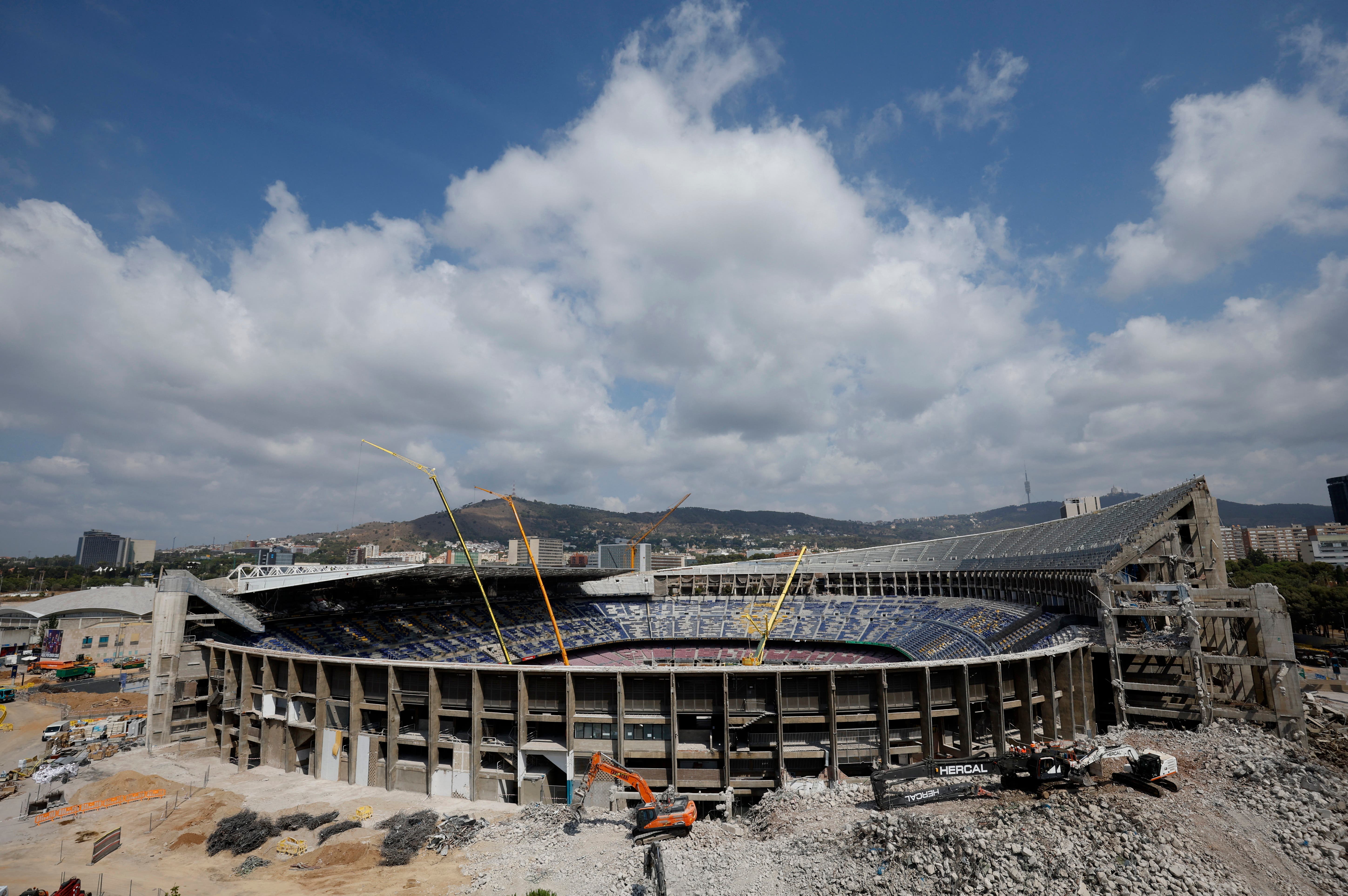 Soccer Football - General views of Camp Nou Construction - Camp Nou, Barcelona, Spain - July 13, 2023 General view as construction work continues on Camp Nou REUTERS/Albert Gea
