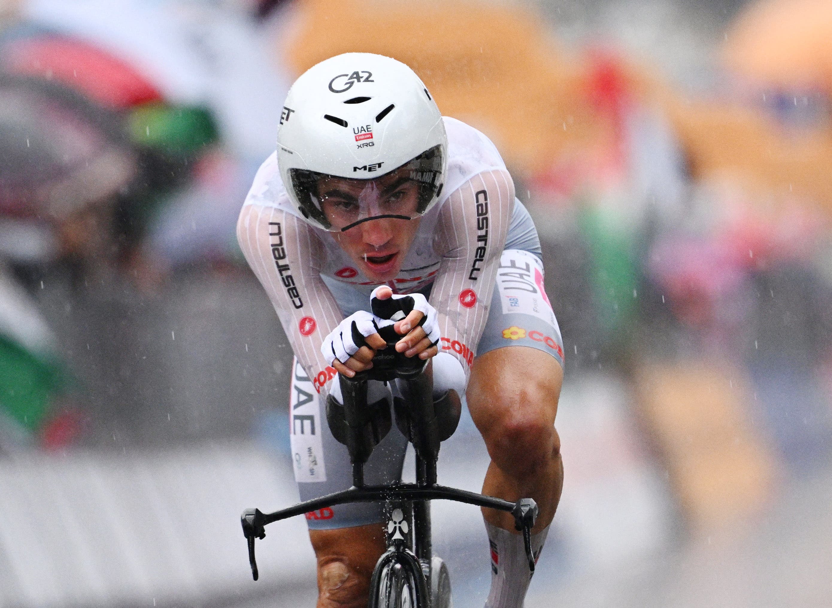 Cycling - Giro d'Italia - Stage 10 - Lucca to Pisa - Italy - May 20, 2025 UAE Team Emirates's Juan Ayuso during the time trial REUTERS/Jennifer Lorenzini