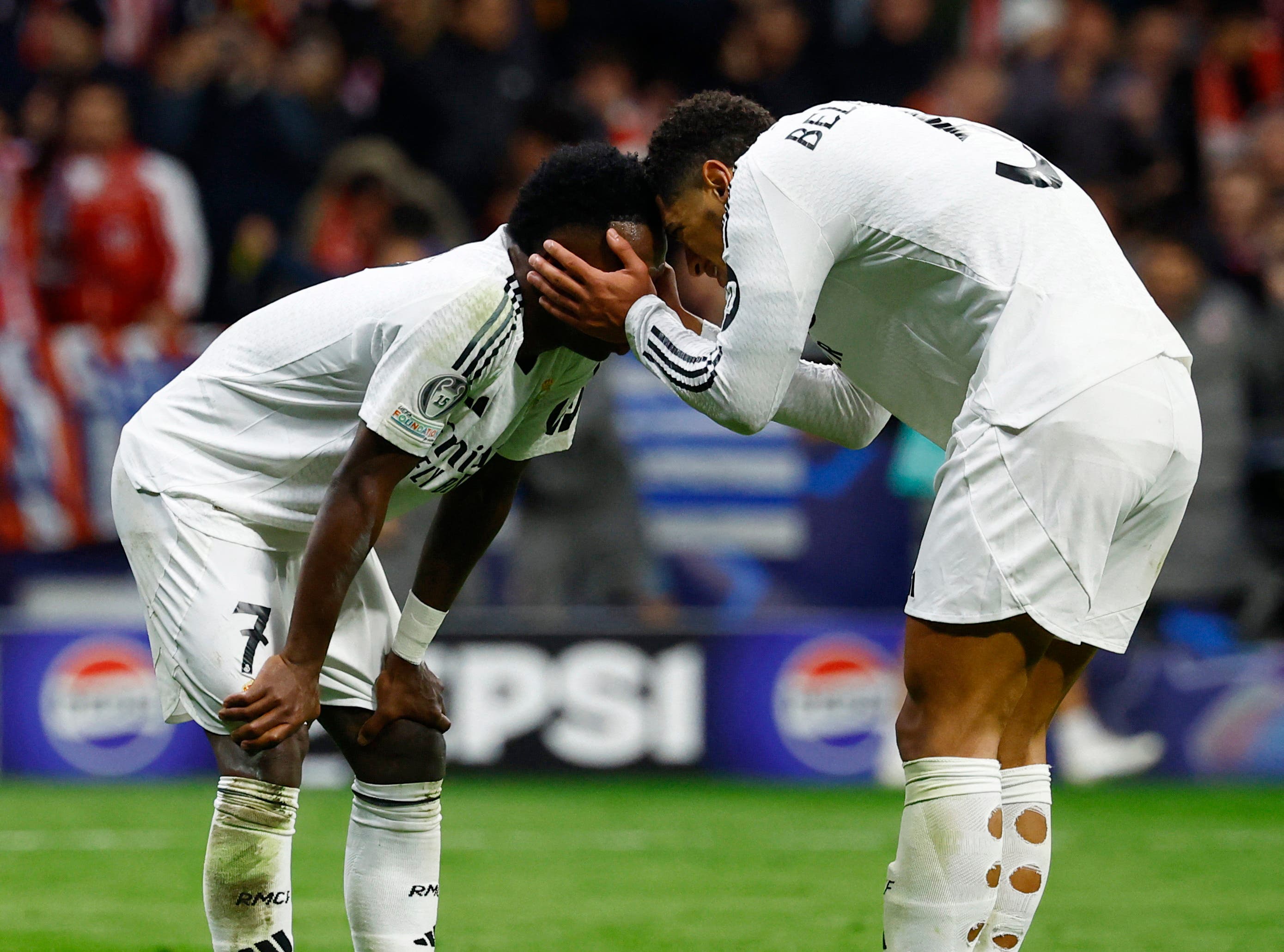 VIDEO) Vinícius Jr. Misses Penalty in Atlético vs Real Madrid | beIN SPORTS