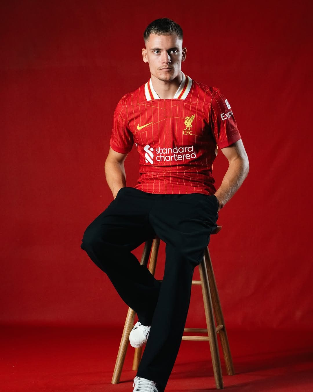 فلوریان ویرتز ۱۳.۱۸ میلیون دلار در سال فلوریان ویرتز ۱۳.۱۸ میلیون دلار در سال