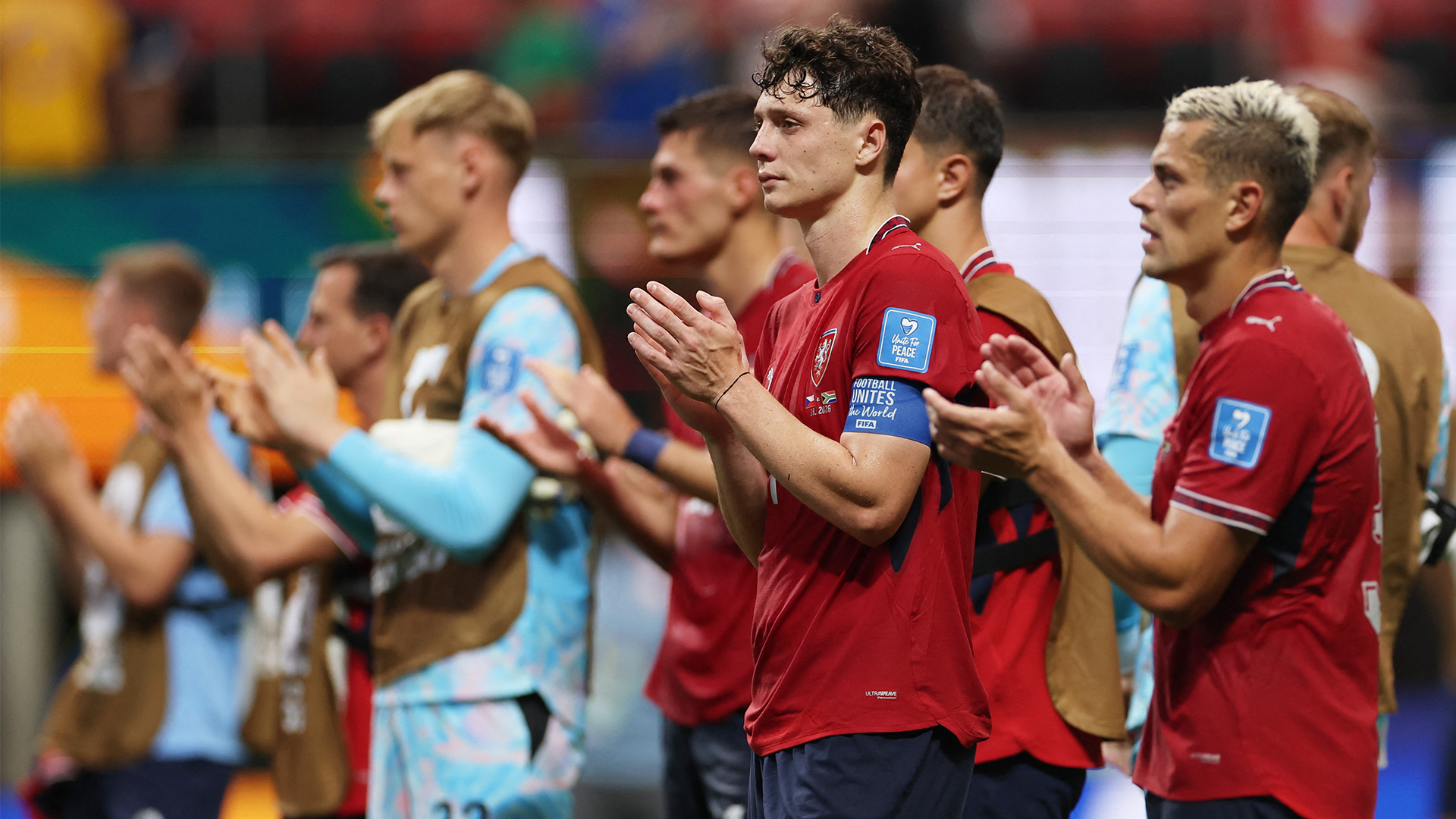 Soccer Football - FIFA World Cup 2026 - Group A - Czech Republic v South Africa - Atlanta Stadium, Atlanta, Georgia, U.S. - June 18, 2026 talks to Czech Republic's Ladislav Krejci applauds fans with teammates after the match REUTERS/Siphiwe Sibeko