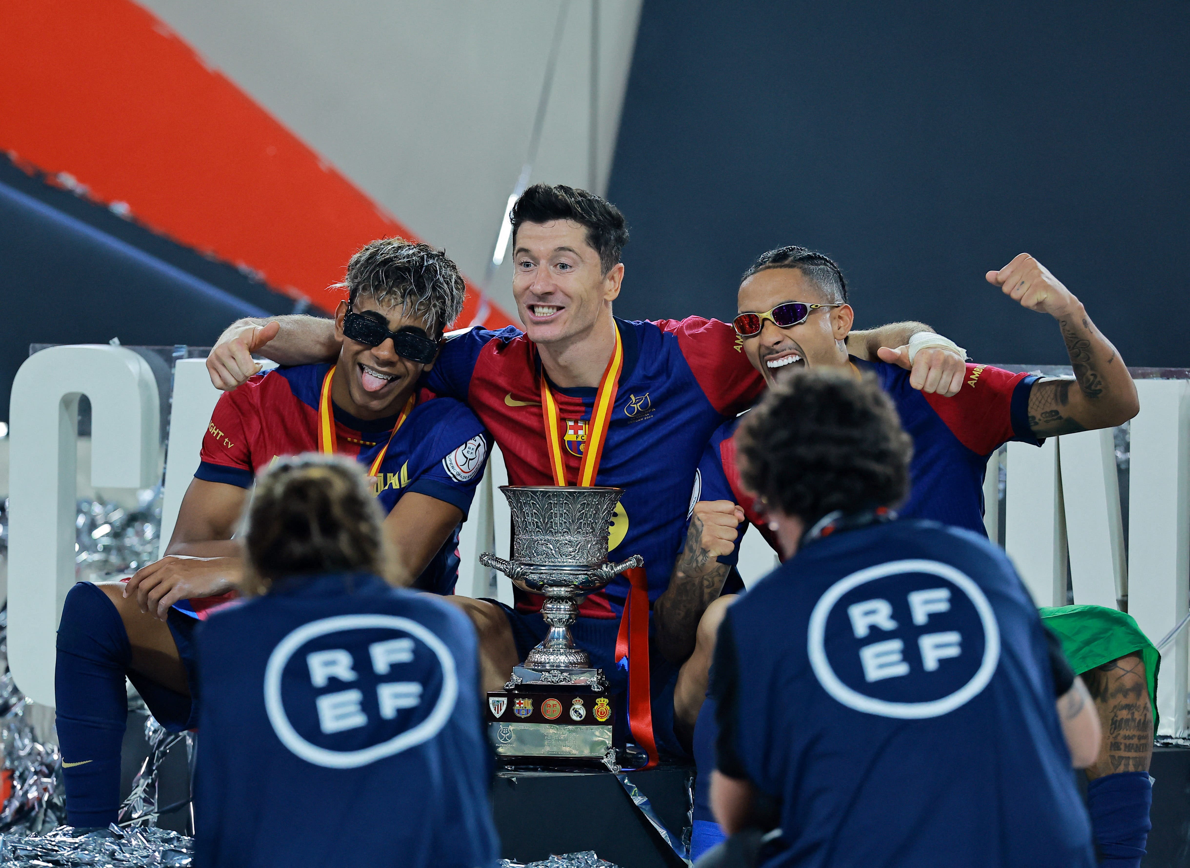 The Price of Lamine Yamal and Raphinha’s Sunglasses During Supercopa