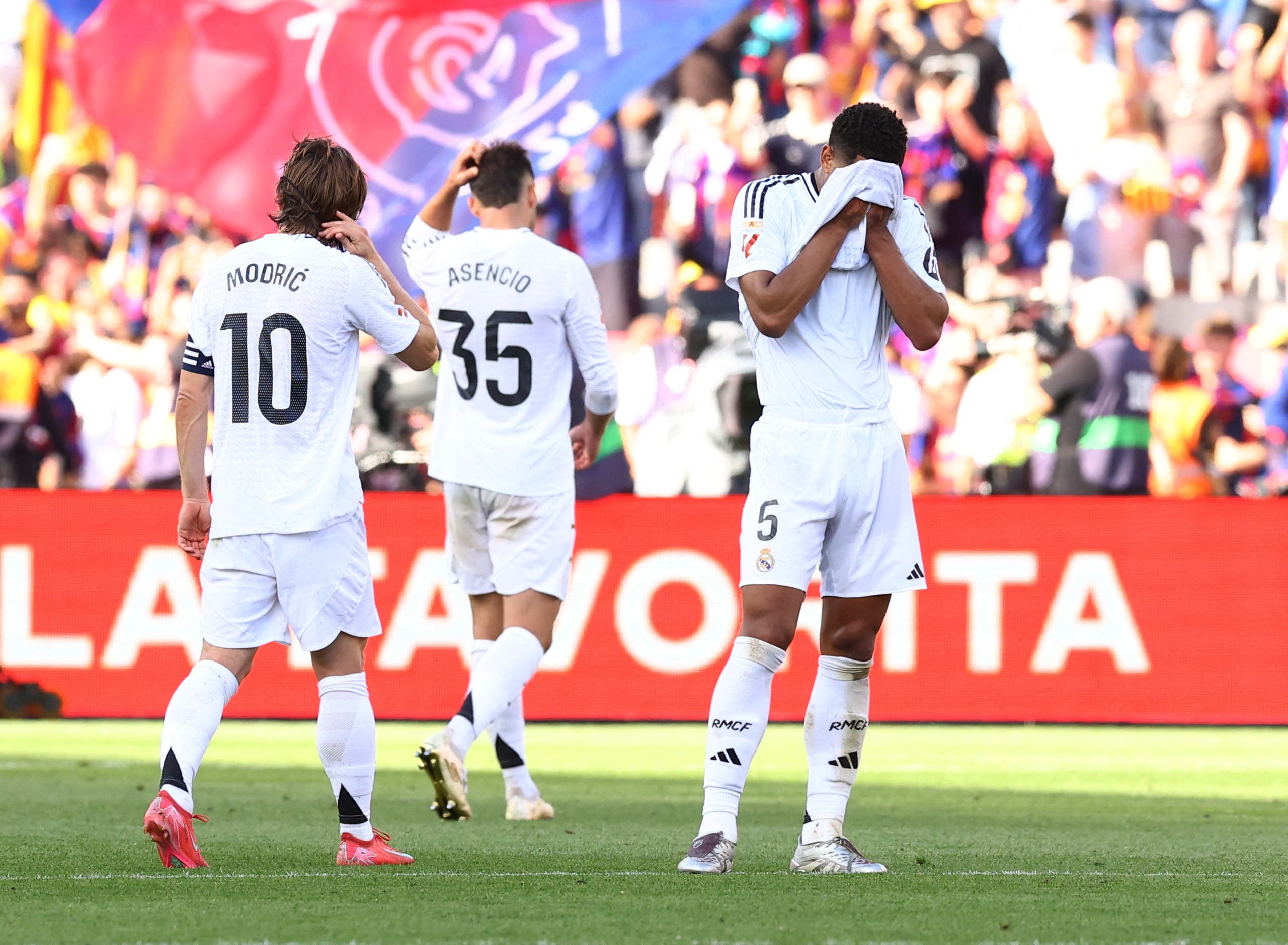 Real Madrid's Jude Bellingham looks dejected during the match