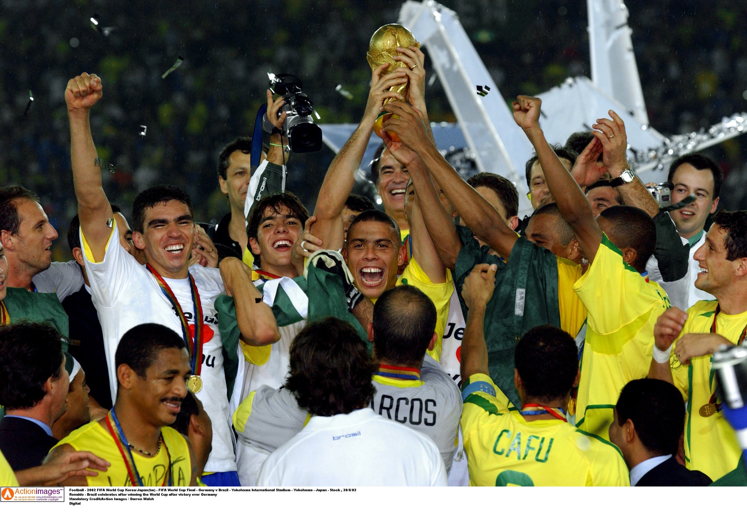 Football - 2002 FIFA World Cup Korea/Japan(tm) - FIFA World Cup Final - Germany v Brazil - Yokohama International Stadium - Yokohama - Japan - Stock , 30/6/02 Ronaldo - Brazil celebrates after winning the World Cup after victory over Germany Mandatory Credit:Action Images / Darren Walsh Digital

