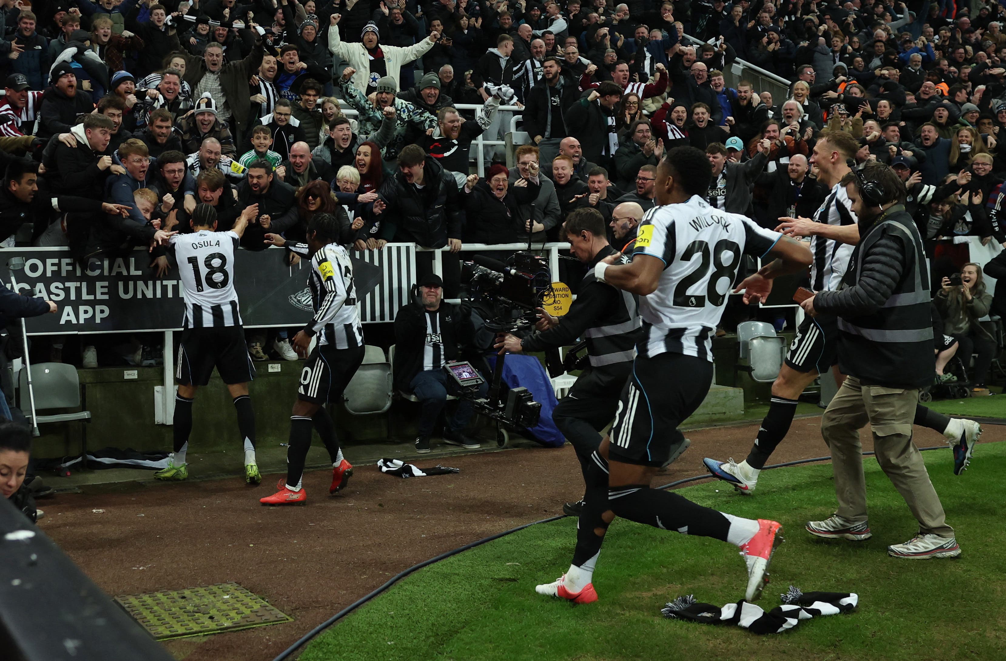 Soccer Football - Premier League - Newcastle United v Manchester United - St James' Park, Newcastle, Britain - March 4, 2026 Newcastle United's William Osula celebrates scoring their second goal with fans Action Images via Reuters/Lee Smith