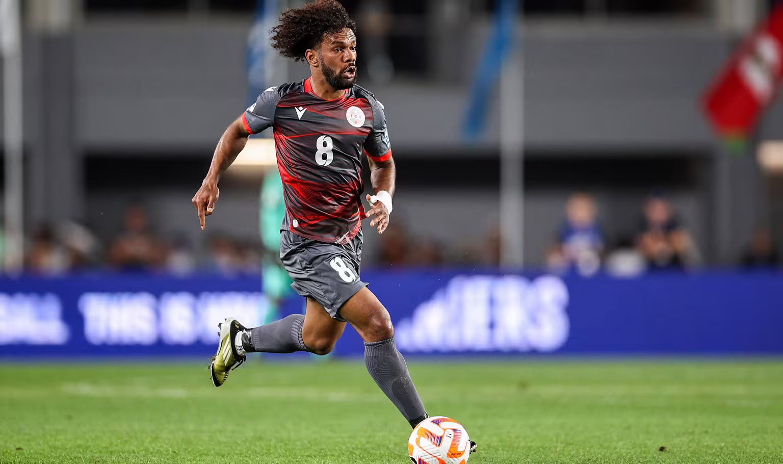 Joris Kenon de la selección de Nueva Caledonia.