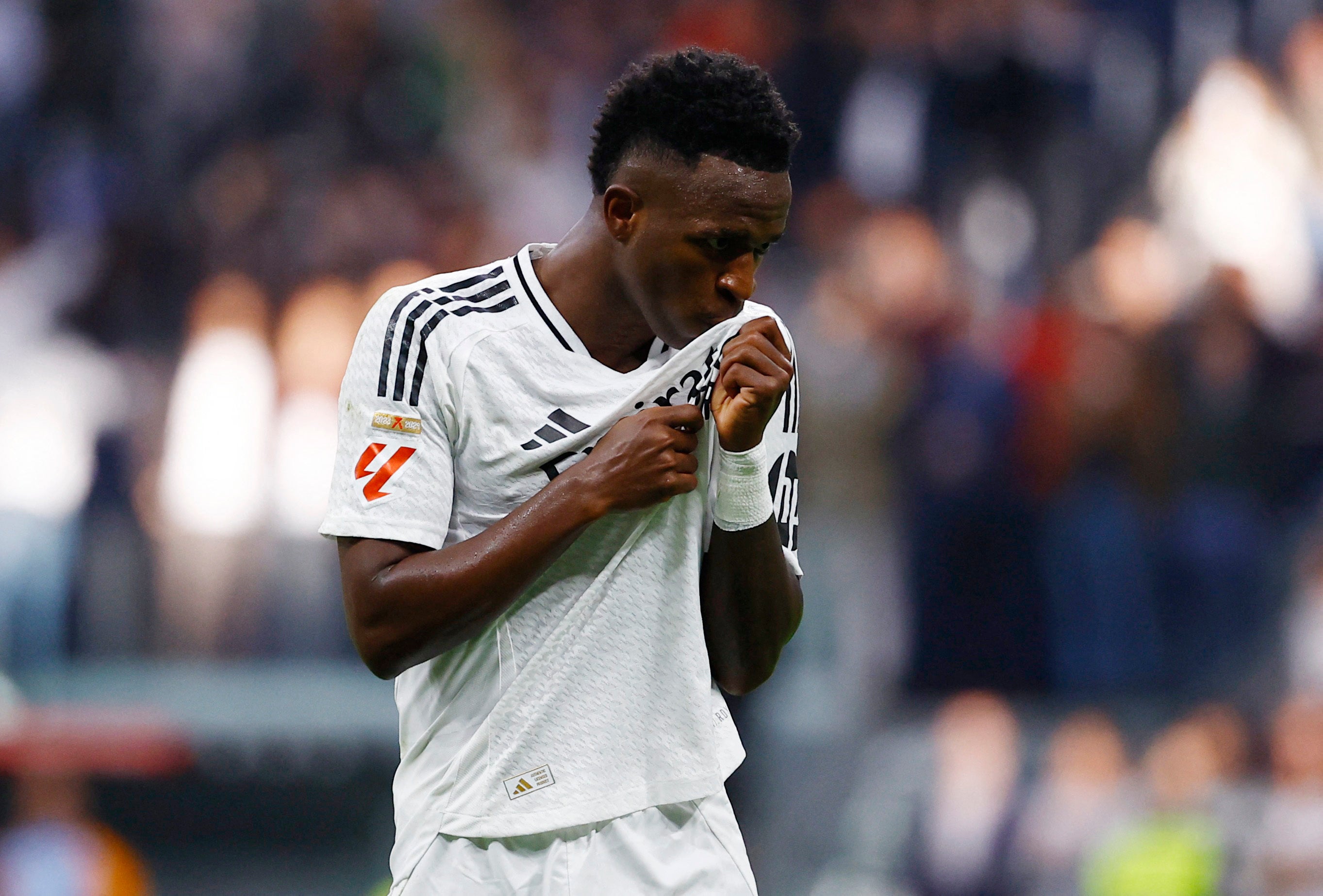 Vinícius quiere estar a la altura de Ronaldo y Cristiano en el