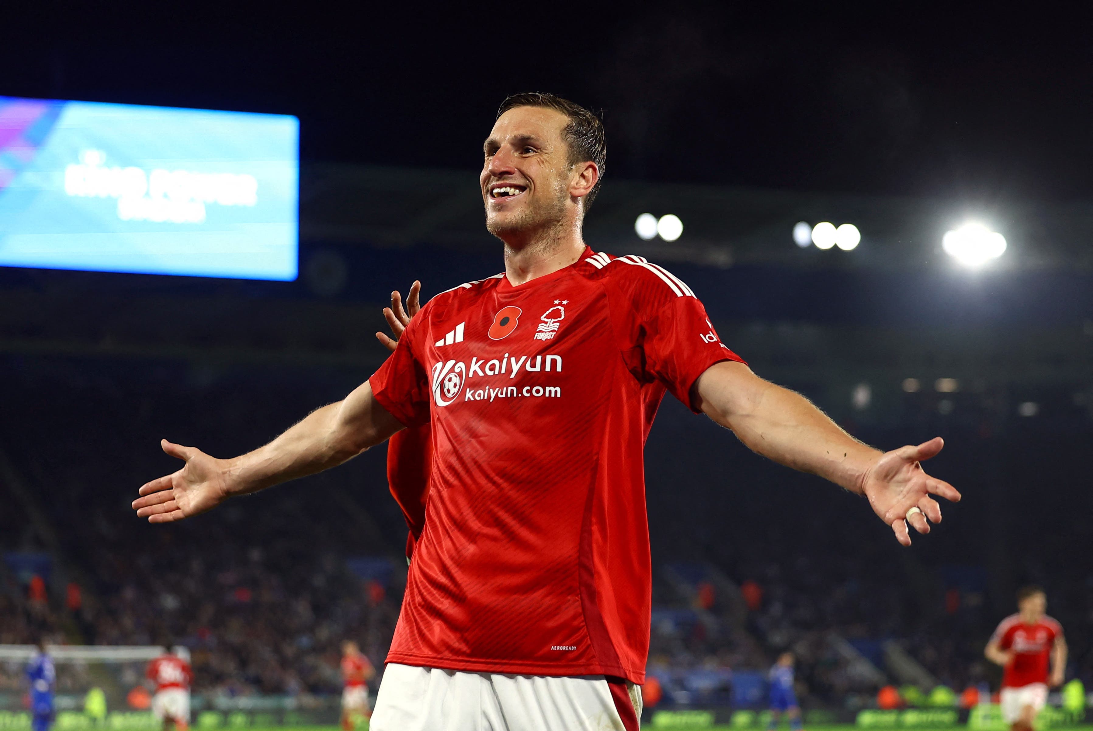 Soccer Football - Premier League - Leicester City v Nottingham Forest - King Power Stadium, Leicester, Britain - October 25, 2024 Nottingham Forest's Chris Wood celebrates scoring their third goal REUTERS/Molly Darlington EDITORIAL USE ONLY