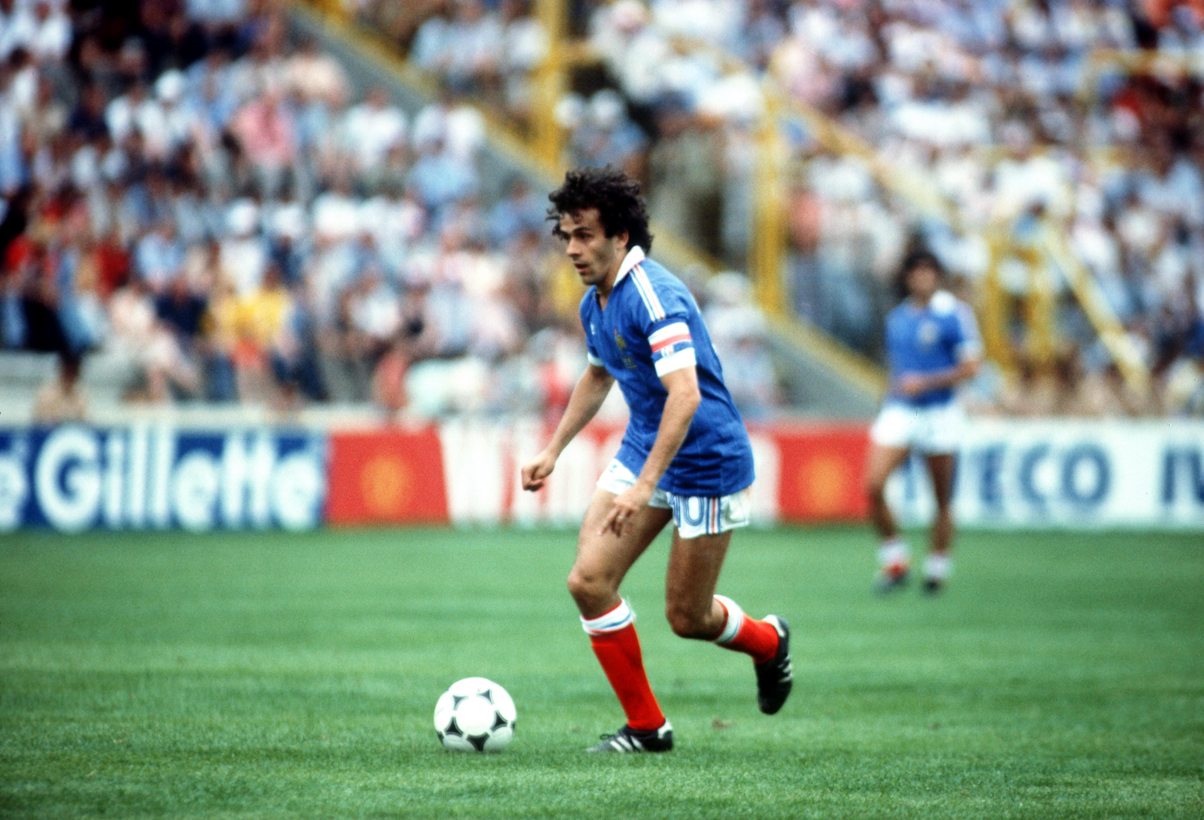 MICHEL PLATINI (FRANCE CAPTAIN) WORLD CUP 1982 ©SPORTING PICTURES (UK) LTD TEL:+44 020 7405 4500 FAX:+44 020 7831 7991