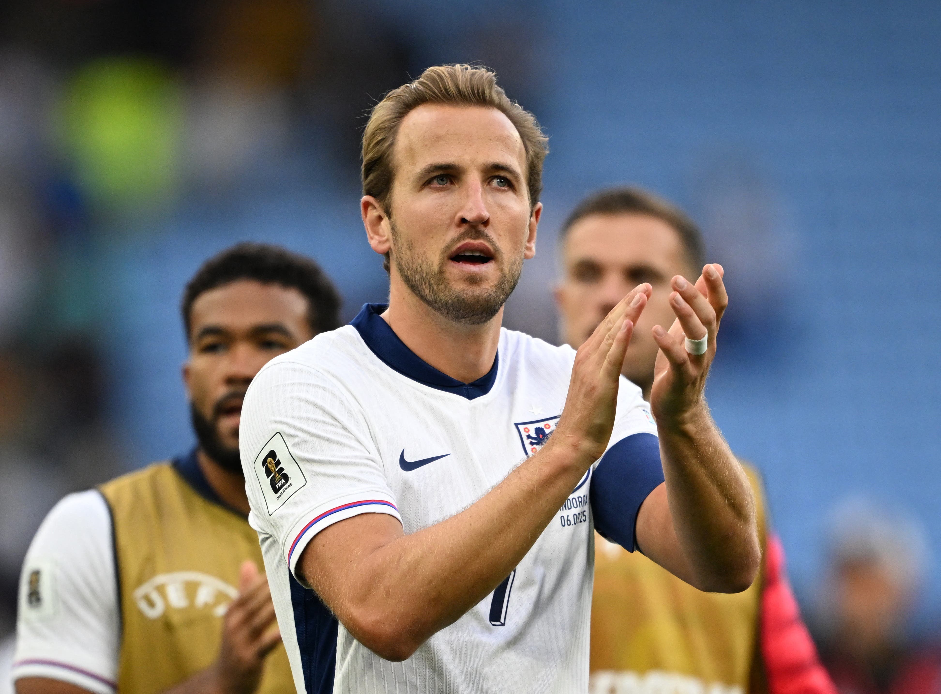 Soccer Football - World Cup - UEFA Qualifiers - Group K - England v Andorra - Villa Park, Birmingham, Britain - September 6, 2025 England's Harry Kane applauds fans after the match REUTERS/Dylan Martinez