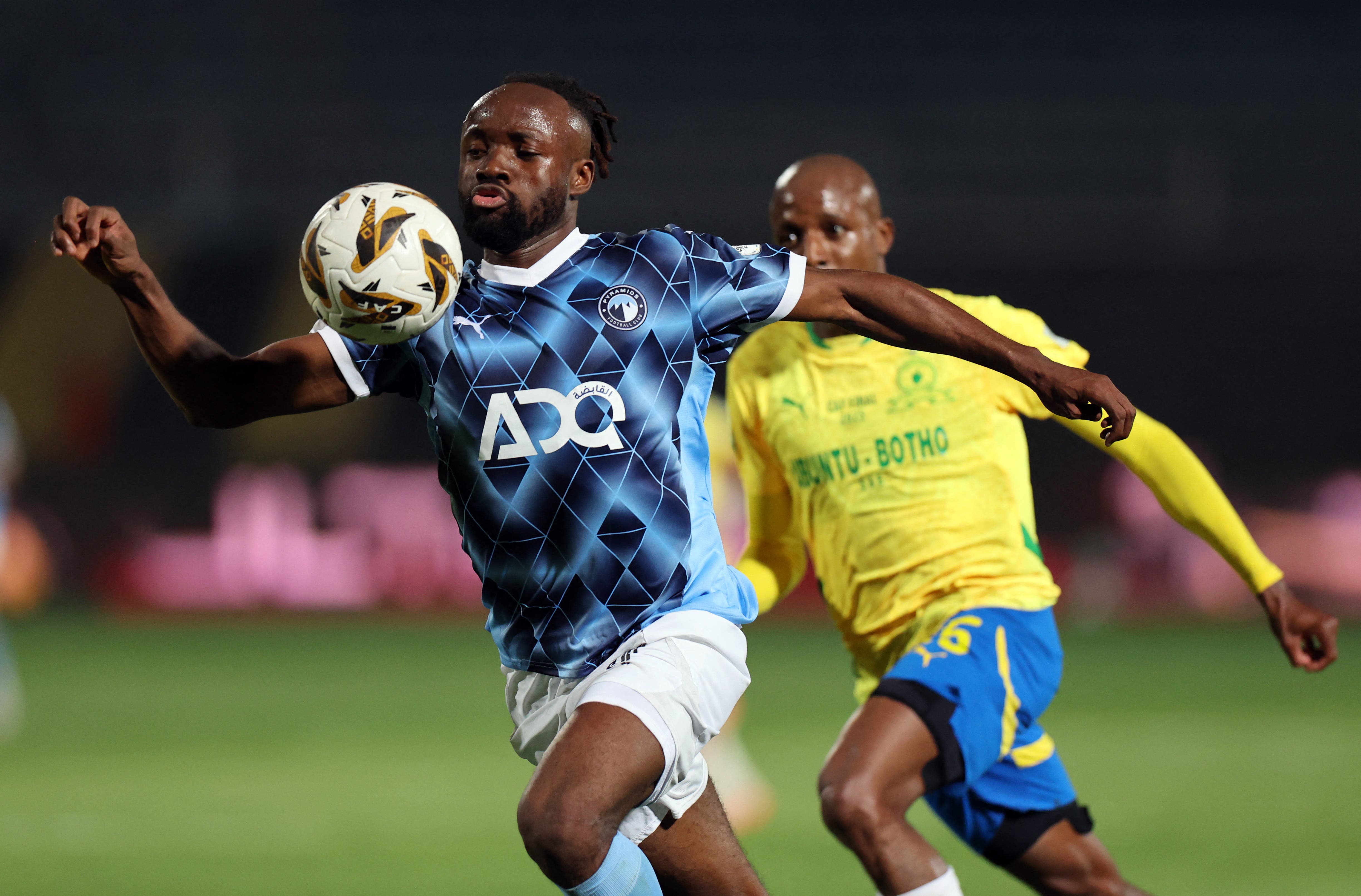 Soccer Football - CAF Champions League - Final - Second Leg - Pyramids v Mamelodi Sundowns - 30 June Stadium, Cairo, Egypt - June 1, 2025 Pyramids' Fiston Mayele in action REUTERS/Amr Abdallah Dalsh
