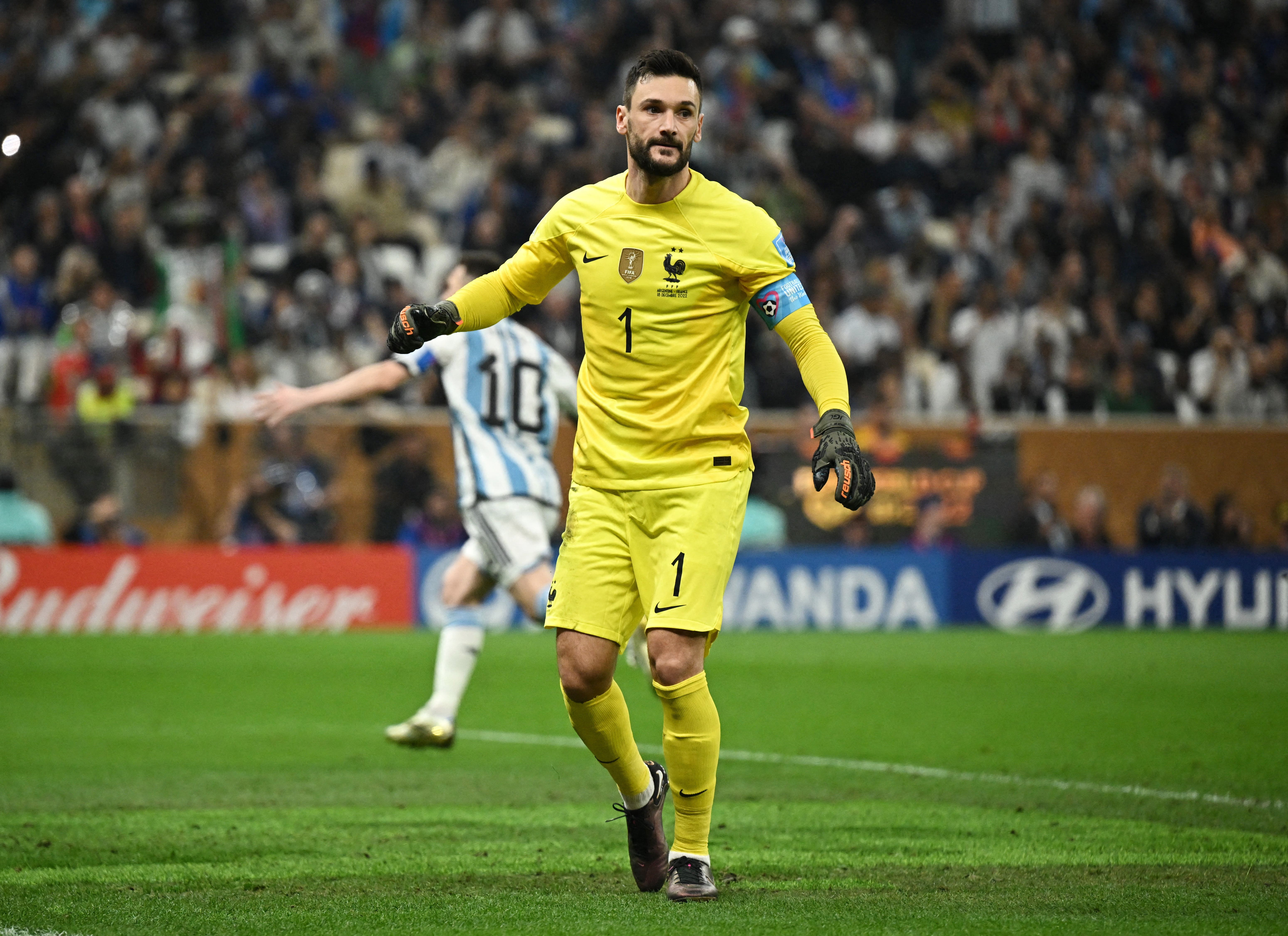 Lloris Messi