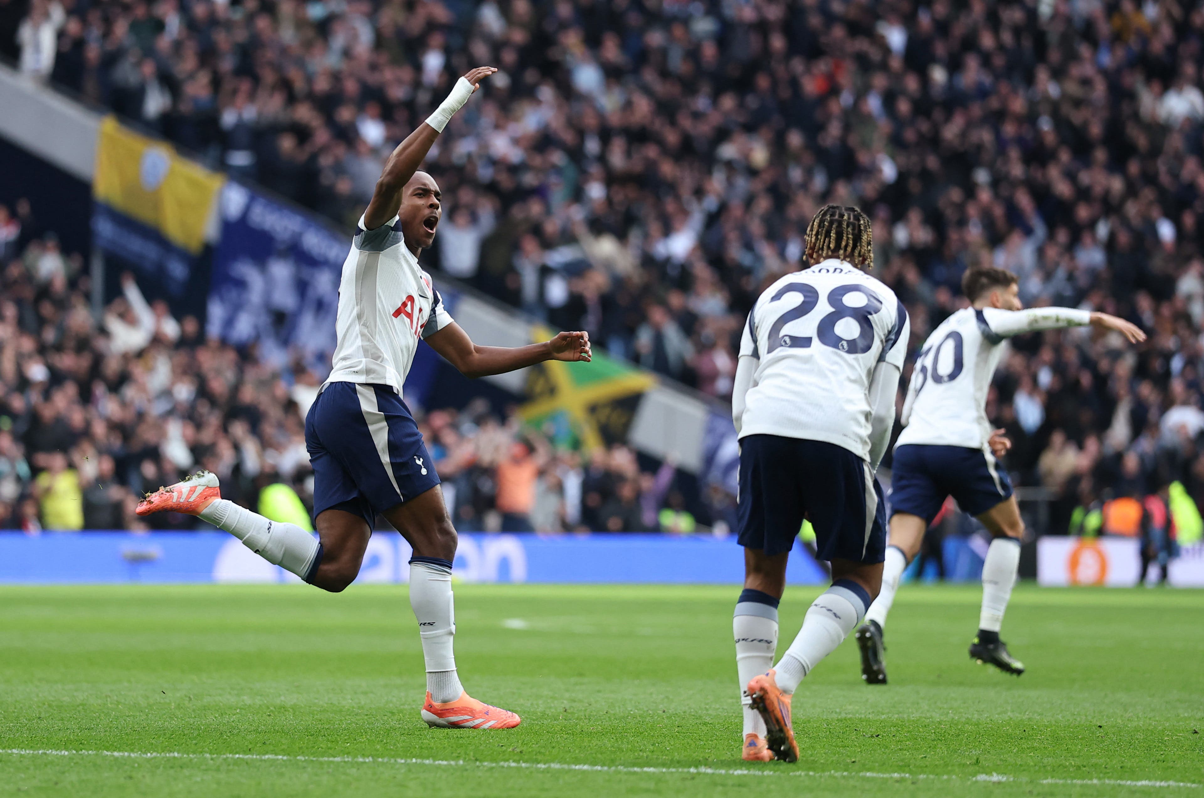 Soccer Football - Premier League - Tottenham Hotspur v Manchester United - Tottenham Hotspur Stadium, London, Britain - November 8, 2025 Tottenham Hotspur's Mathys Tel celebrates scoring their first goal with Wilson Odobert REUTERS/Toby Melville