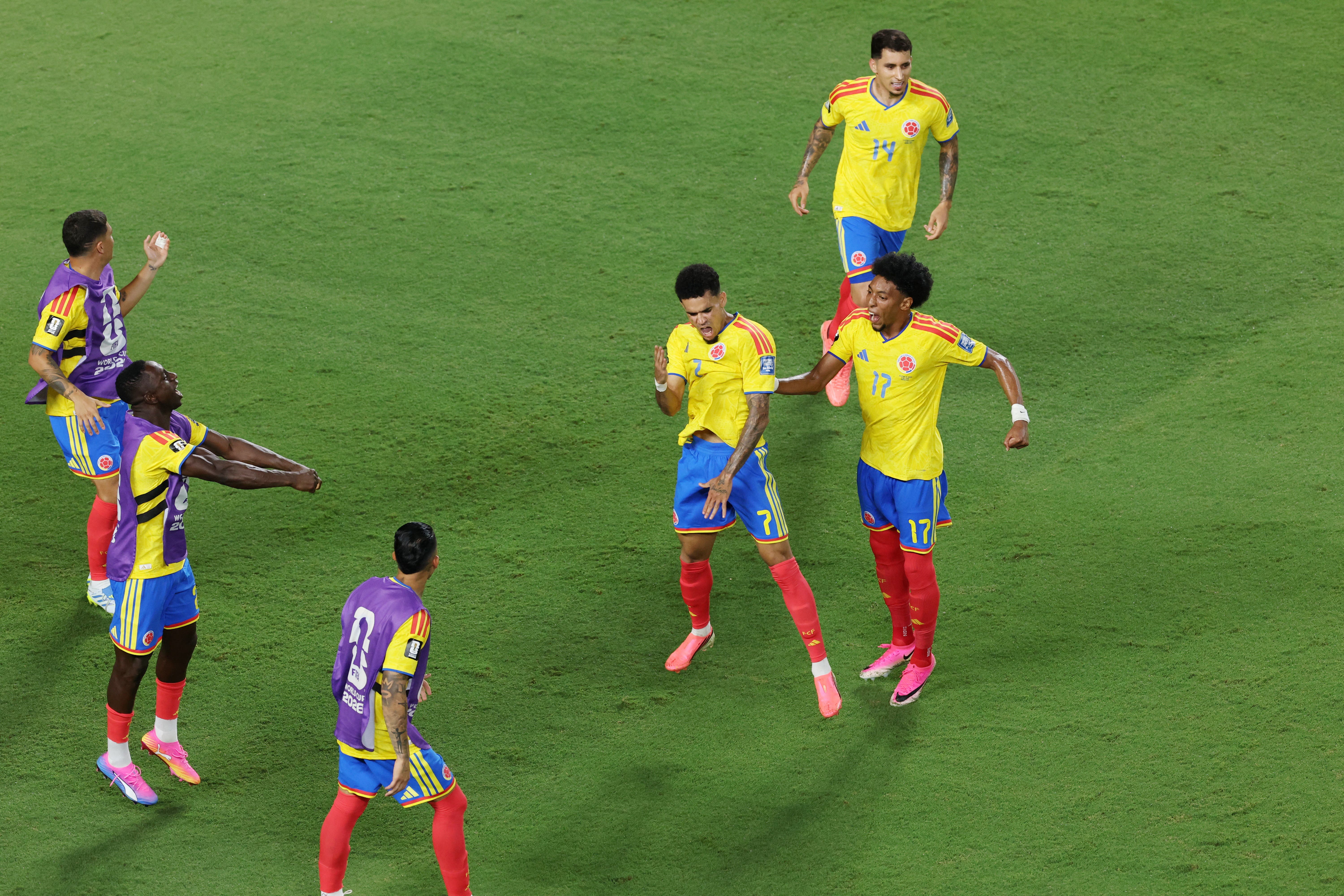 Soccer Football - FIFA World Cup 2026 - Round of 32 - Colombia v Ghana - Kansas City Stadium, Kansas City, Missouri, U.S. - July 3, 2026 Colombia's Luis Diaz celebrates scoring a goal that was later disallowed for offside REUTERS/Claudia Greco

