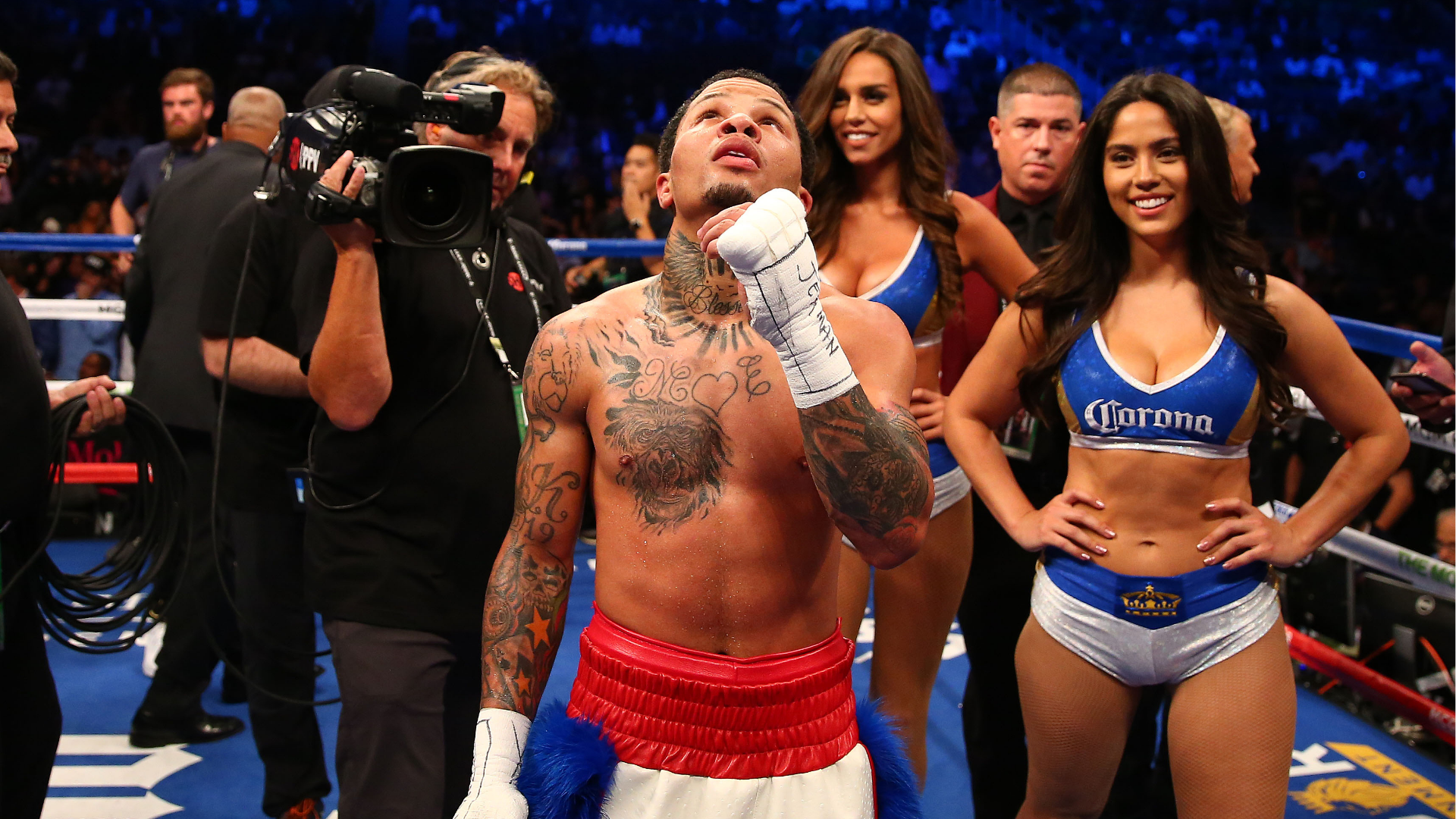Gervonta Davis before the start of a boxing fight.