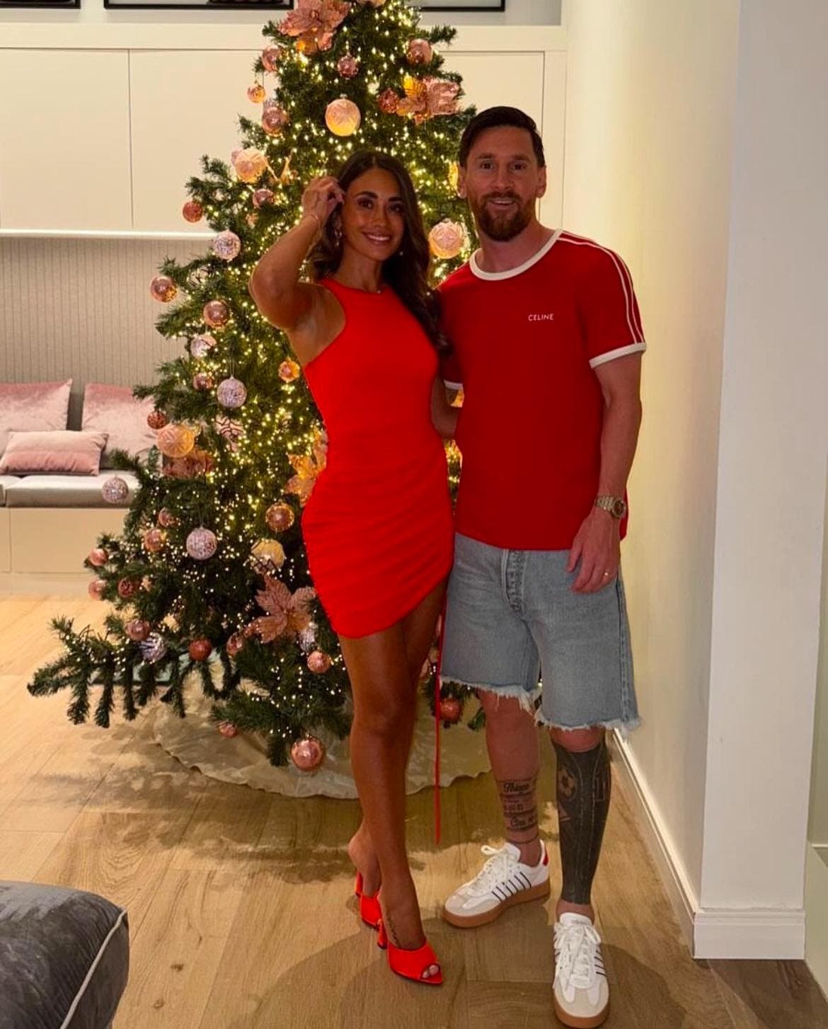 Messi Tree (PHOTOS) Messi’s Christmas Celebration with Antonela Roccuzzo and Their ...